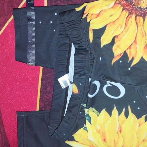 Activewear Set 🌻 Sports Bra and Leggings L - Picture 8 of 16